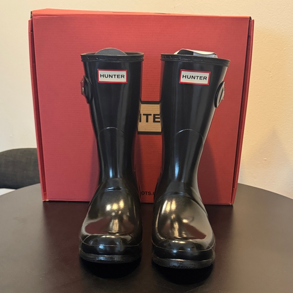 Hunter Gloss Black Mid-Calf Rain Boots